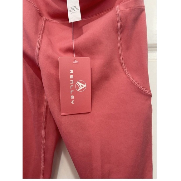 Aenlley Pink Yoga Active 2 Pocket Leggings Girls Size Large (24x25) - Picture 2 of 5